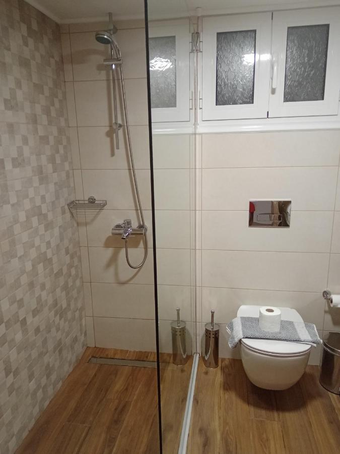 Stylish Central Renovated Apartment Heraklion  Exterior photo
