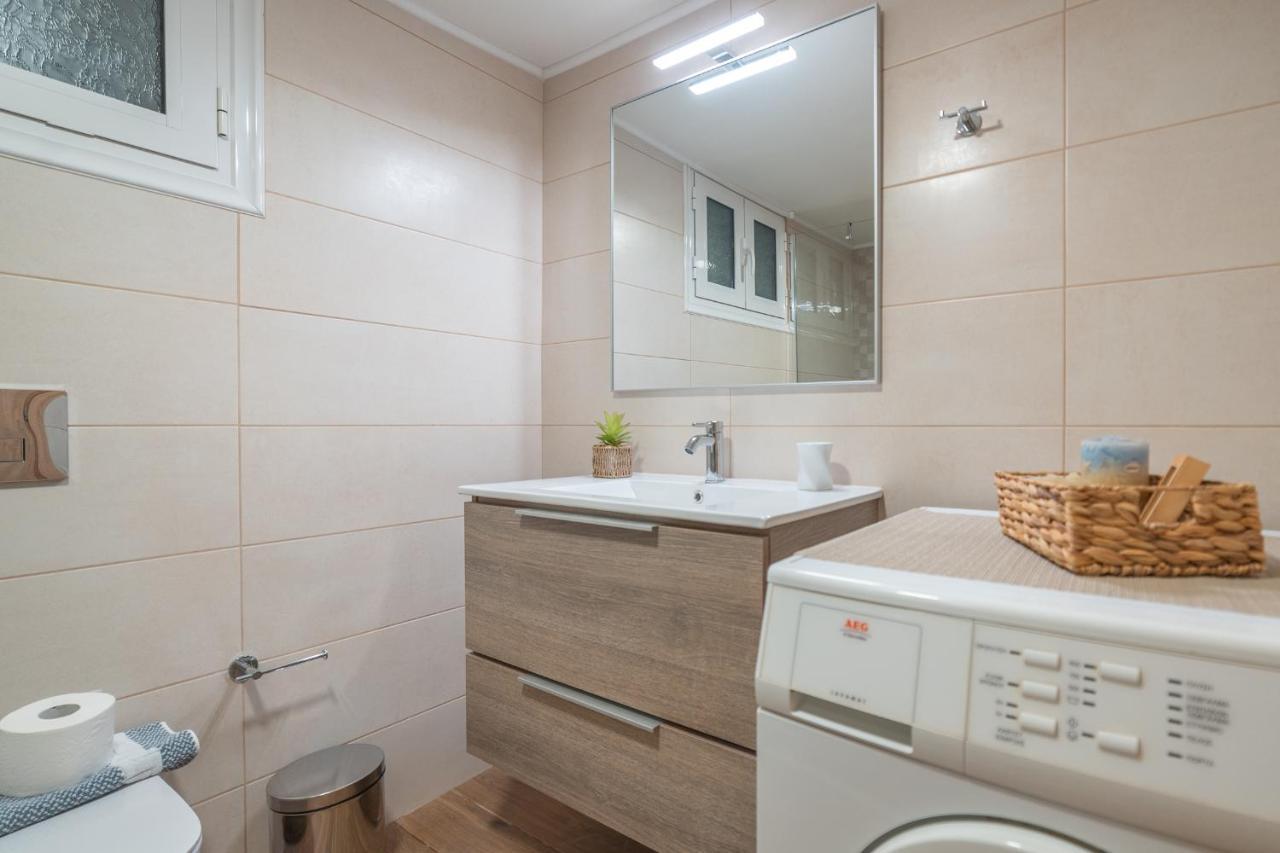 Stylish Central Renovated Apartment Heraklion  Exterior photo